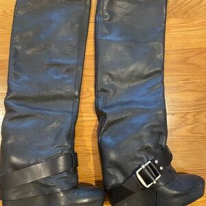 Vera Wang Lavender Stylish Black Leather Boots with Buckle
